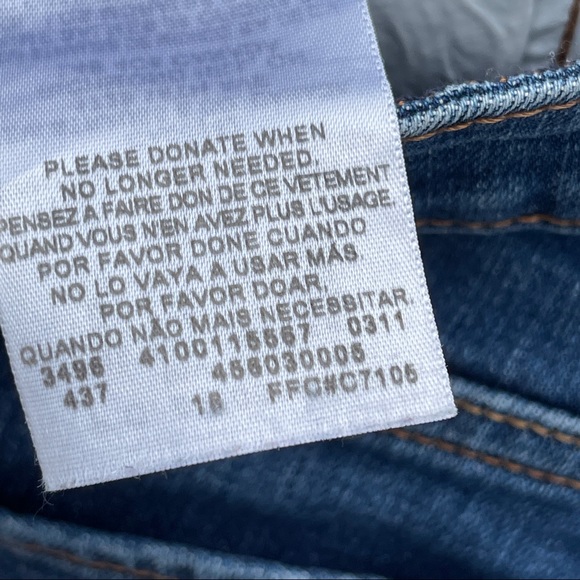 LEVI's denim skinny 531 cut off jean shorts Size Small 6 - Picture 5 of 5